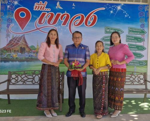 พช.เขาวง เชิญชวนข้าราชการและ พี่น้องประชาชนอำเภอเขาวง แต่งกายด้วยชุดผ้าไทยหรือผ้าพื้นเมืองในเทศกาลวันลอยกระทง